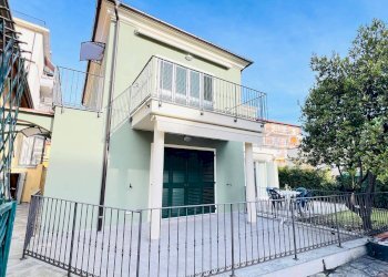 Foto 2 - Bilocale Via Roma
 
153, San Bartolomeo al Mare - foto 2