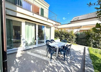 Foto 2 - Bilocale Via Roma
 
153, San Bartolomeo al Mare - foto 2