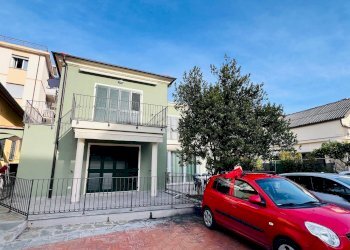 Foto 26 - Bilocale Via Roma
 
153, San Bartolomeo al Mare - foto 26