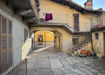 Cortile interno - Trilocale via Pralafera, 2, Torre Pellice - foto 25