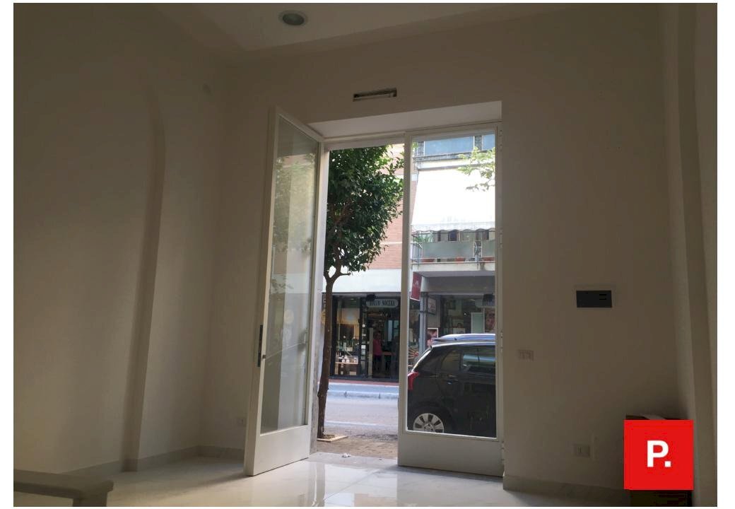 Foto 1 - Locale Commerciale via turati, Caserta - foto 1