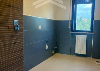 Foto 9 - Quadrilocale Via Giardino
 
13, Toro - foto 9