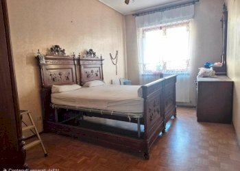 Camera da letto - Appartamento corso Carlo Brunet, 31, Cuneo (zona Centro) - foto 23