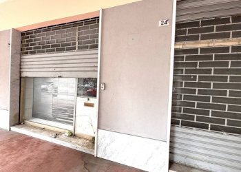 Ingresso - Negozio via Luigi Gherzi, 24, Genova (zona Molassana) - foto 6