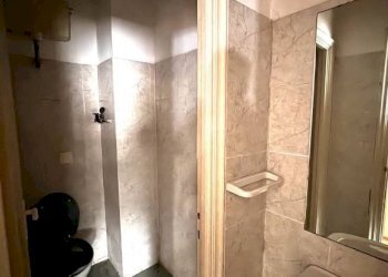 Bagno - Negozio via Luigi Gherzi, 24, Genova (zona Molassana) - foto 7