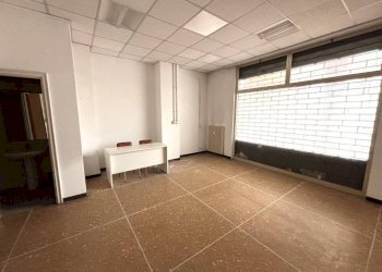 Interno non residenziale - Negozio via Luigi Gherzi, 24, Genova (zona Molassana) - foto 4