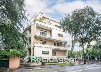 Facciata - One-room apartment via Salaria, 348a, Roma - photo 31