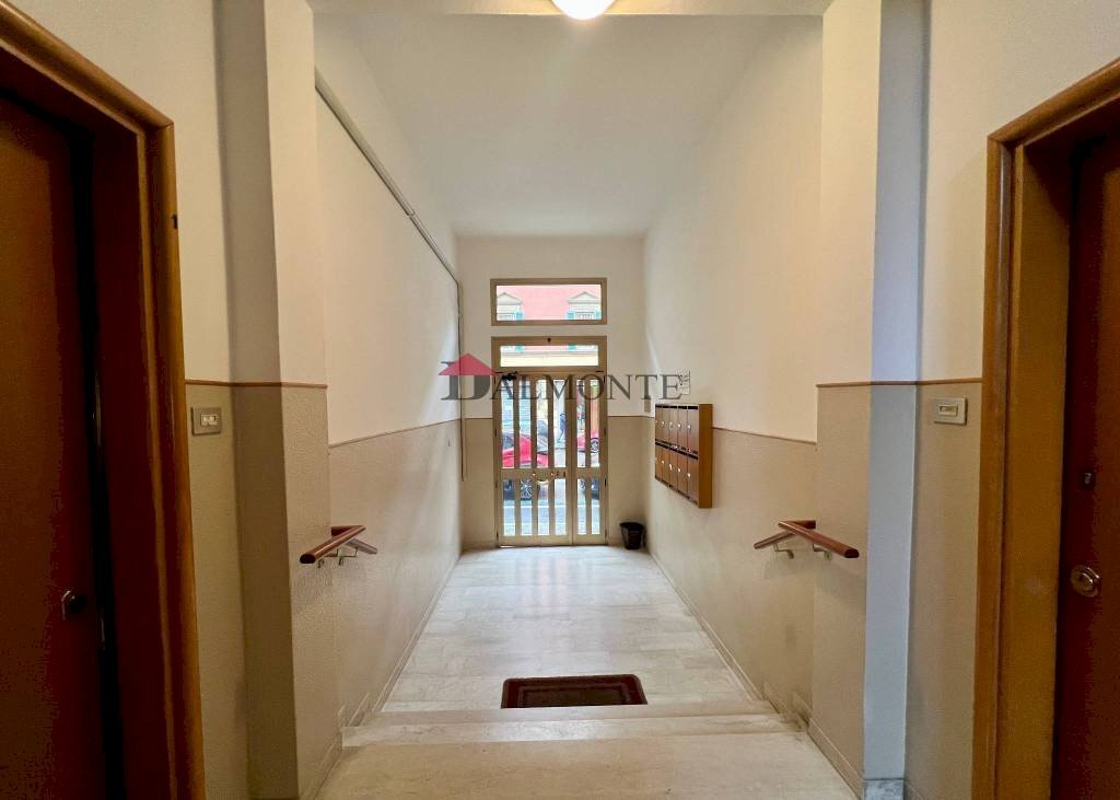 Interno palazzo - Two-room apartment via Vittorio Veneto, Bologna (neighborhood Saffi) - photo 3