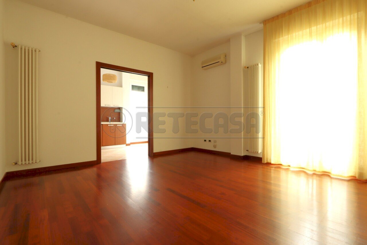 IMG_5920.JPG - Two-room apartment Via Battaglione Monte Berico 15, Vicenza - photo 3