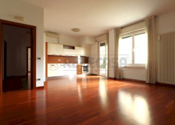 IMG_5904.JPG - Appartamento Via Battaglione Monte Berico 15, Vicenza - foto 2