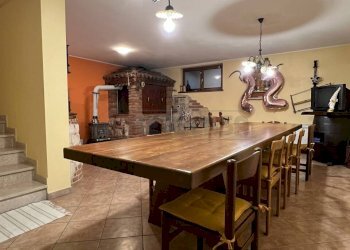 TAVERNA - Portion of a house Sarego - photo 17