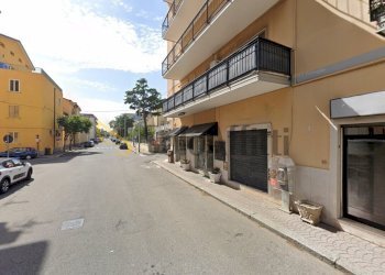 Screenshot 2025-02-17 130116.jpg - Locale Commerciale Via Torrazzo 134, Catanzaro - foto 1