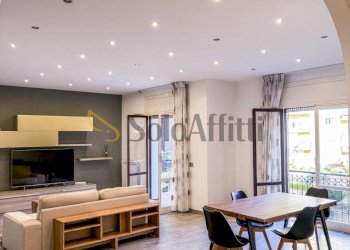 salone - Quadrilocale Salita Arenella, Napoli (zona Arenella) - foto 2