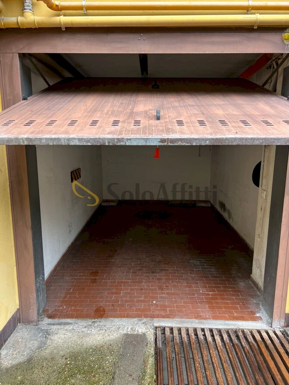 WhatsApp Image 2026-02-24 at 12.05.13.jpeg - Box Via Sant'Anatalone 15, Milano (zona Lorenteggio) - foto 1