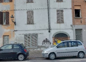 Esterno2.jpg - Townhouse Soragna - photo 2