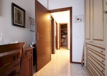 villetta d\'angolo in ottime condizioni20.JPG - Villa a Schiera Via dei Malfatti 20, Lucca - foto 22