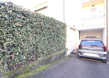 villetta d\'angolo in ottime condizioni35.JPG - Villa a Schiera Via dei Malfatti 20, Lucca - foto 30