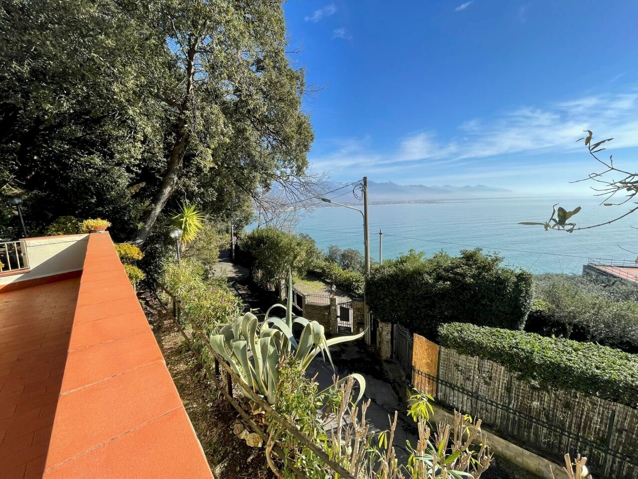 7A3E2BE2-62C8-4F35-B7BD-86F5B0633EDF.jpeg - Trilocale Strada Punta Bianca 2, Ameglia - foto 2