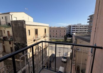 IMG_4856.jpg - Quadrilocale Via Demostene 3, Siracusa - foto 9