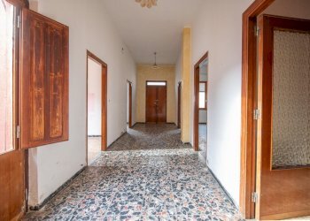 Corridoio disimpegno (3).jpg - Villa Quartucciu - foto 8