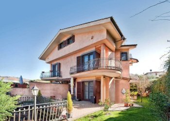 WhatsApp Image 2026-02-10 at 09.45.48.jpeg - Casa indipendente Via dei Ciclamini 25b, Rocca di Papa - foto 1