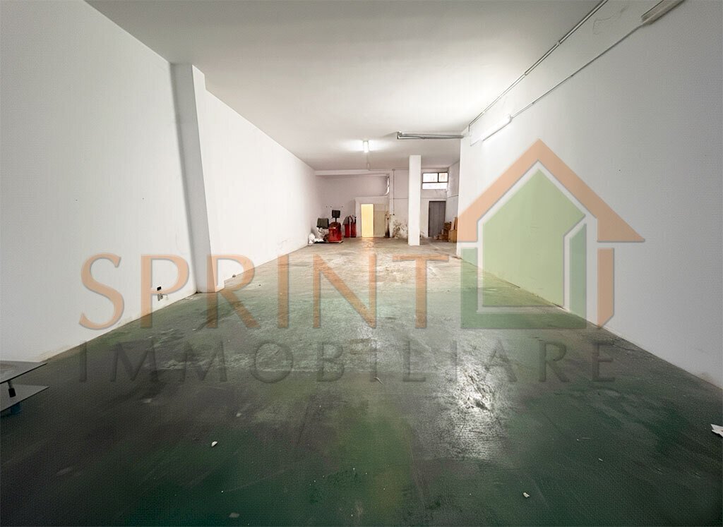 IMG_1123.jpg - Magazzino Via Pio XII, Monopoli - foto 3