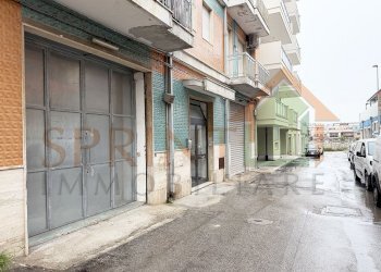 IMG_1120.jpg - Magazzino Via Pio XII, Monopoli - foto 2