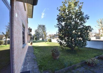 giardino - Casa indipendente Via XXV Aprile 30, San Pietro in Casale - foto 4