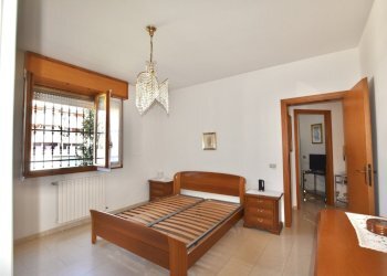 camera da letto - Casa indipendente Via XXV Aprile 30, San Pietro in Casale - foto 17