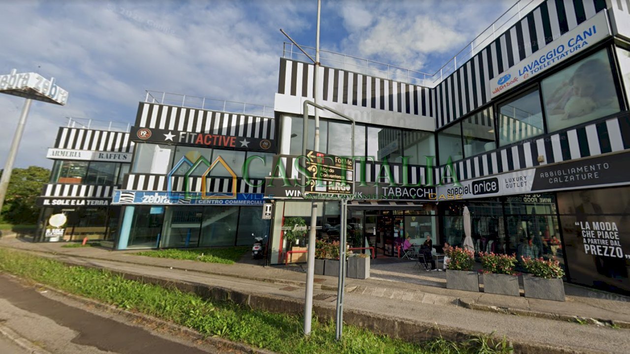 dintorni - Centro commerciale Via Enrico Fermi 56, Curno - foto 1