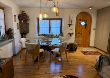 VENDITA COURMAYEUR - SOGGIORNO E ZONA PRANZO - Trilocale Courmayeur - foto 1