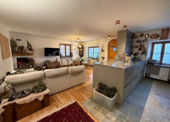 VENDITA COURMAYEUR - SOGGIORNO E ZONA PRANZO - Trilocale Courmayeur - foto 9