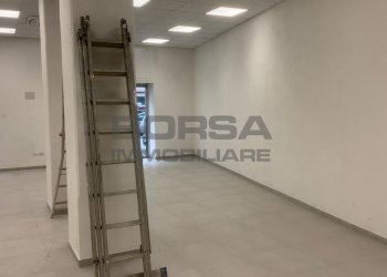 WhatsApp Image 2026-02-24 at 12.34.56 (4).jpeg - Locale Commerciale Via Buontalenti 10, Livorno - foto 4