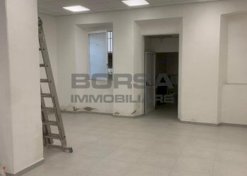 WhatsApp Image 2026-02-24 at 12.34.57 (1).jpeg - Locale Commerciale Via Buontalenti 10, Livorno - foto 6