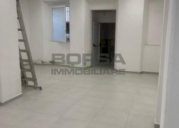 WhatsApp Image 2026-02-24 at 12.34.58.jpeg - Locale Commerciale Via Buontalenti 10, Livorno - foto 14