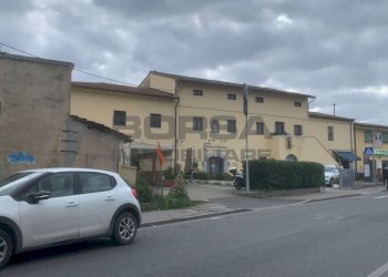 WhatsApp Image 2026-02-23 at 10.13.55 (2).jpeg - Locale Commerciale Via Dell'artigianato 300, Livorno - foto 3