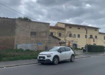 WhatsApp Image 2026-02-23 at 10.13.58.jpeg - Locale Commerciale Via Dell'artigianato 300, Livorno - foto 7