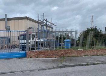 WhatsApp Image 2026-02-23 at 10.13.59 (2).jpeg - Locale Commerciale Via Dell'artigianato 300, Livorno - foto 9