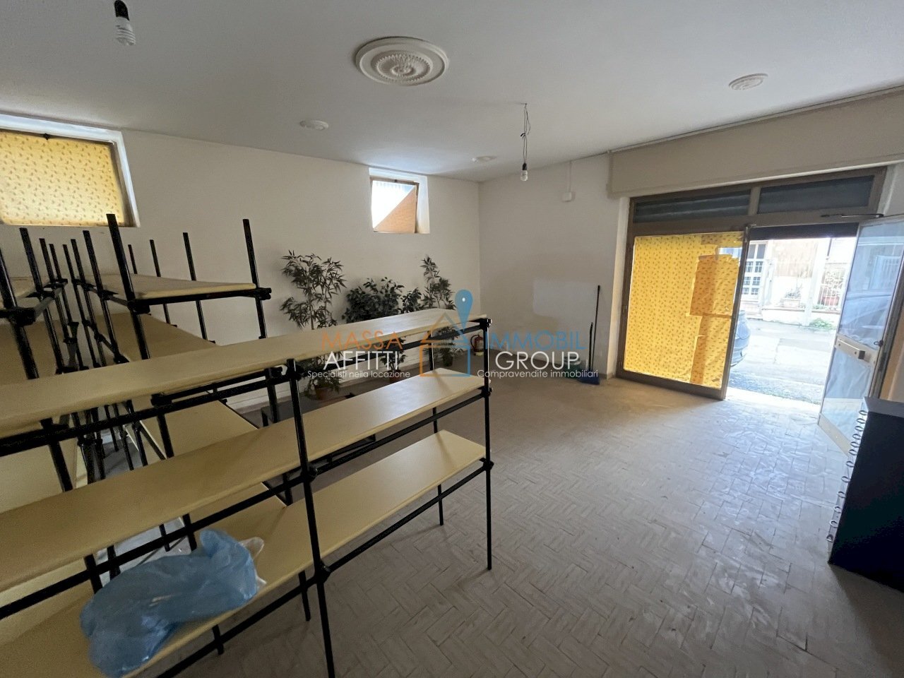 IMG_6038 2.JPG - Commercial Premises Via Amatore Sciesa 5, Massa - photo 1