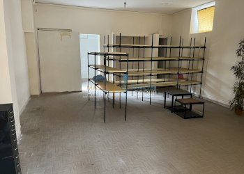 IMG_6030 2.JPG - Commercial Premises Via Amatore Sciesa 5, Massa - photo 4