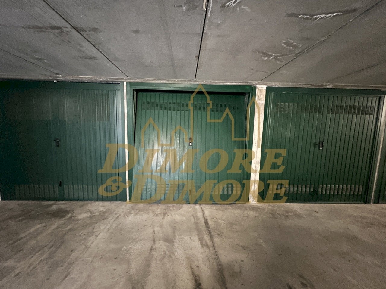 Box Via Gualtiero Berti 18, Maccagno con Pino e Veddasca - foto 3