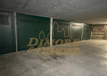 Box Via Gualtiero Berti 18, Maccagno con Pino e Veddasca - foto 2