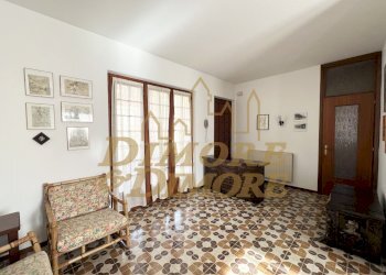 Salotto - Villa Via Gualtiero Berti 3, Maccagno con Pino e Veddasca - foto 12