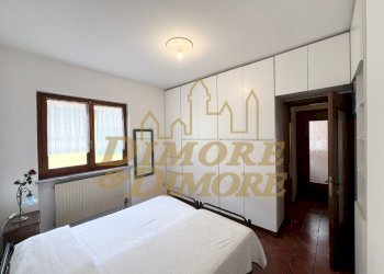 camera da letto matrimoniale - Villa Via Gualtiero Berti 3, Maccagno con Pino e Veddasca - foto 14