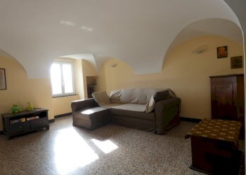SALA (2).JPG - Casa indipendente Genova (zona Staglieno) - foto 26