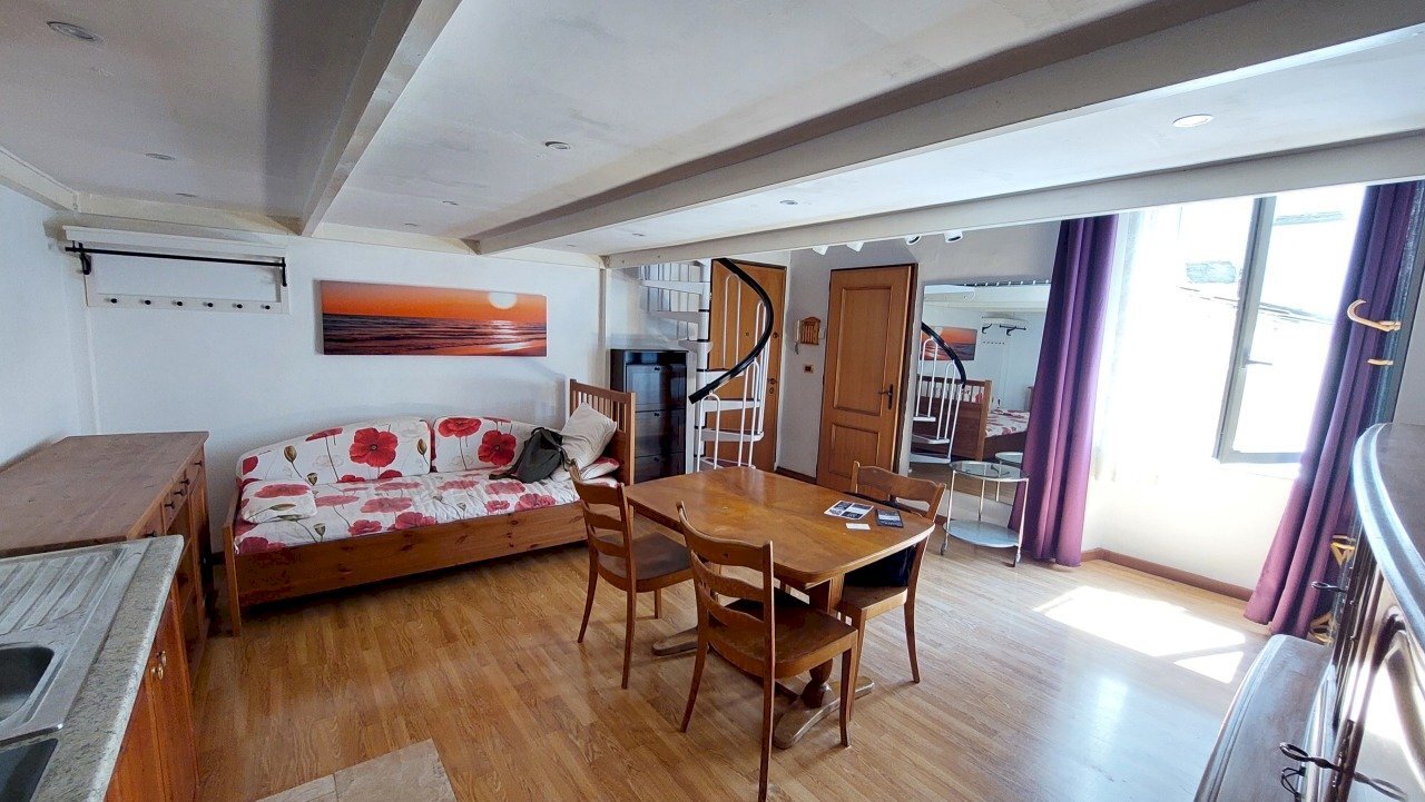 20240710_144443.jpg - Bilocale Vico Squarciafico, Genova - foto 3