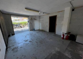 WhatsApp Image 2026-03-13 at 19.34.24 (5).jpeg - Capannone Via Lamarmora 92, Sanremo - foto 4