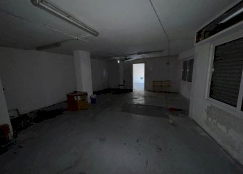 WhatsApp Image 2026-03-13 at 19.34.24 (10).jpeg - Capannone Via Lamarmora 92, Sanremo - foto 9