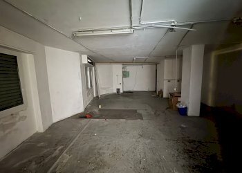 WhatsApp Image 2026-03-13 at 19.34.25 (1).jpeg - Capannone Via Lamarmora 92, Sanremo - foto 13