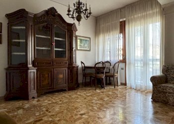 PHOTO-2026-02-23-10-32-518.jpg - Quadrilocale Via Ser Lapo Gavacciani, Firenze - foto 10